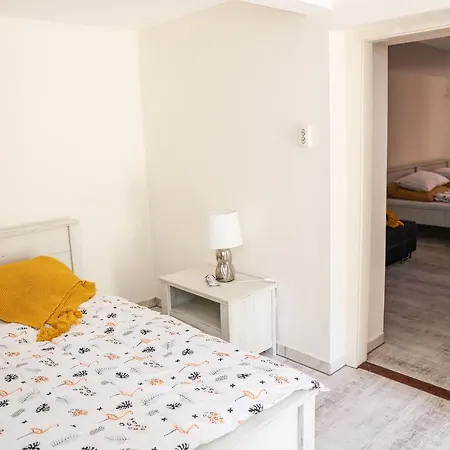 Tatil Evi Levendulas Tanya - Jakuzzi Es Medence *