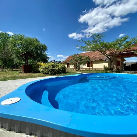 Levendulas Tanya - Jakuzzi Es Medence Holiday home *