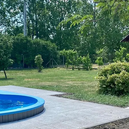 Levendulas Tanya - Jakuzzi Es Medence Tatil Evi Szarvas